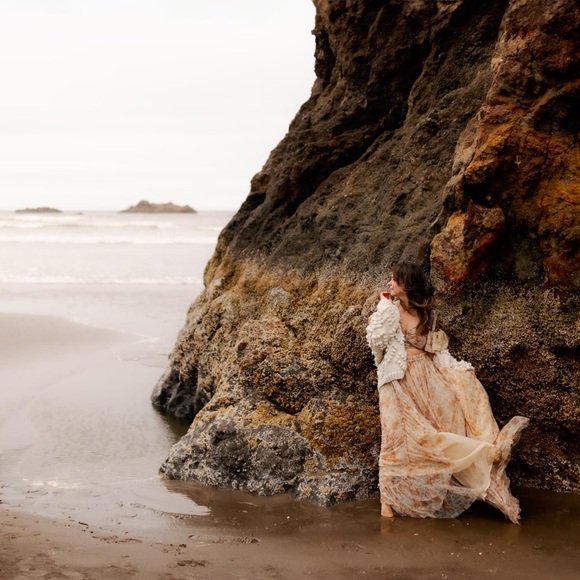 Meet your Posher - Picture 5 of 6